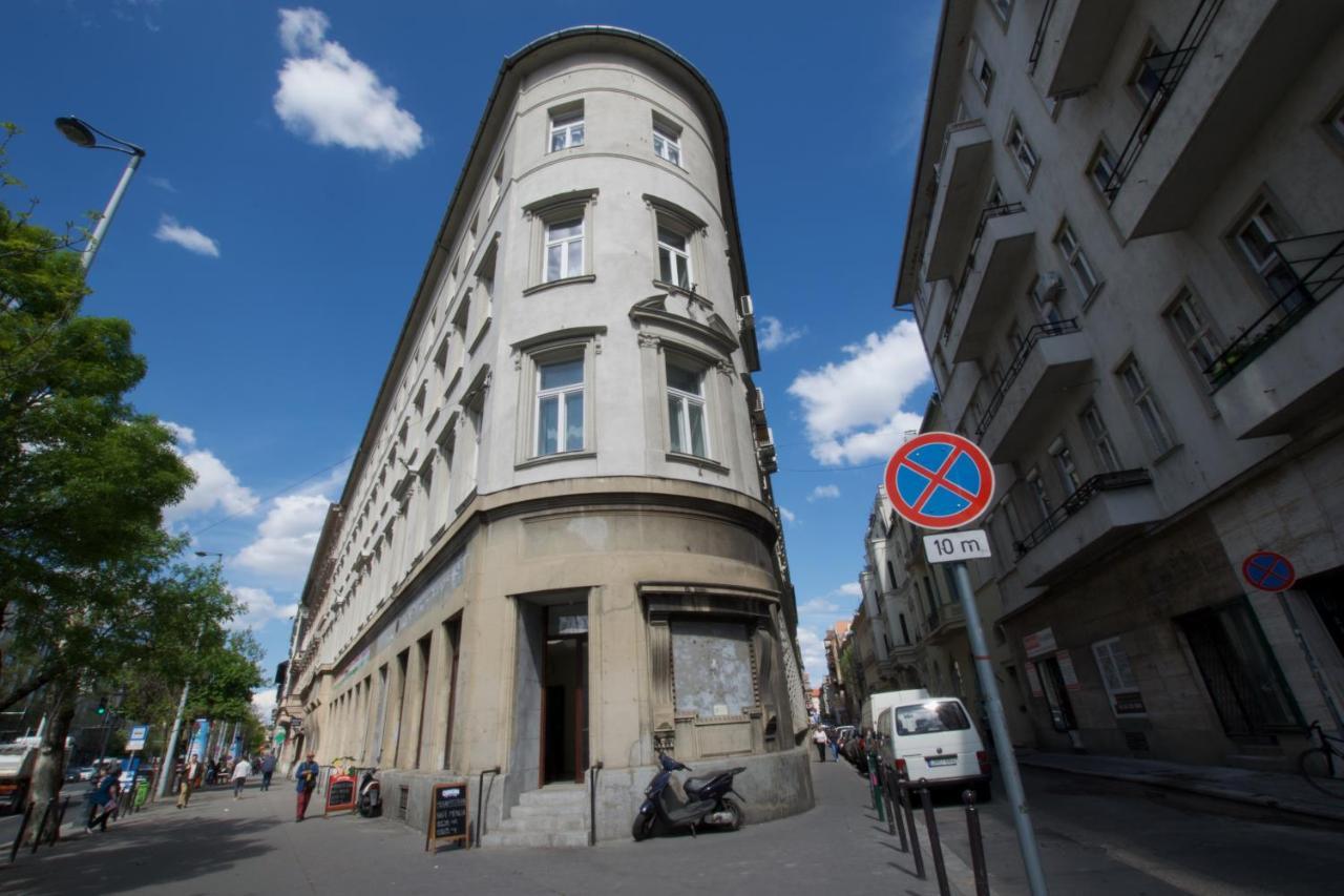 Flatiron Budapest Building - By Hi5 Exterior foto
